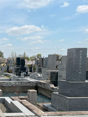 霊園は墓じまいブーム