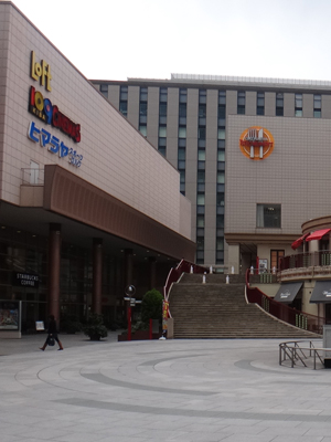 1階にシャトレーゼ